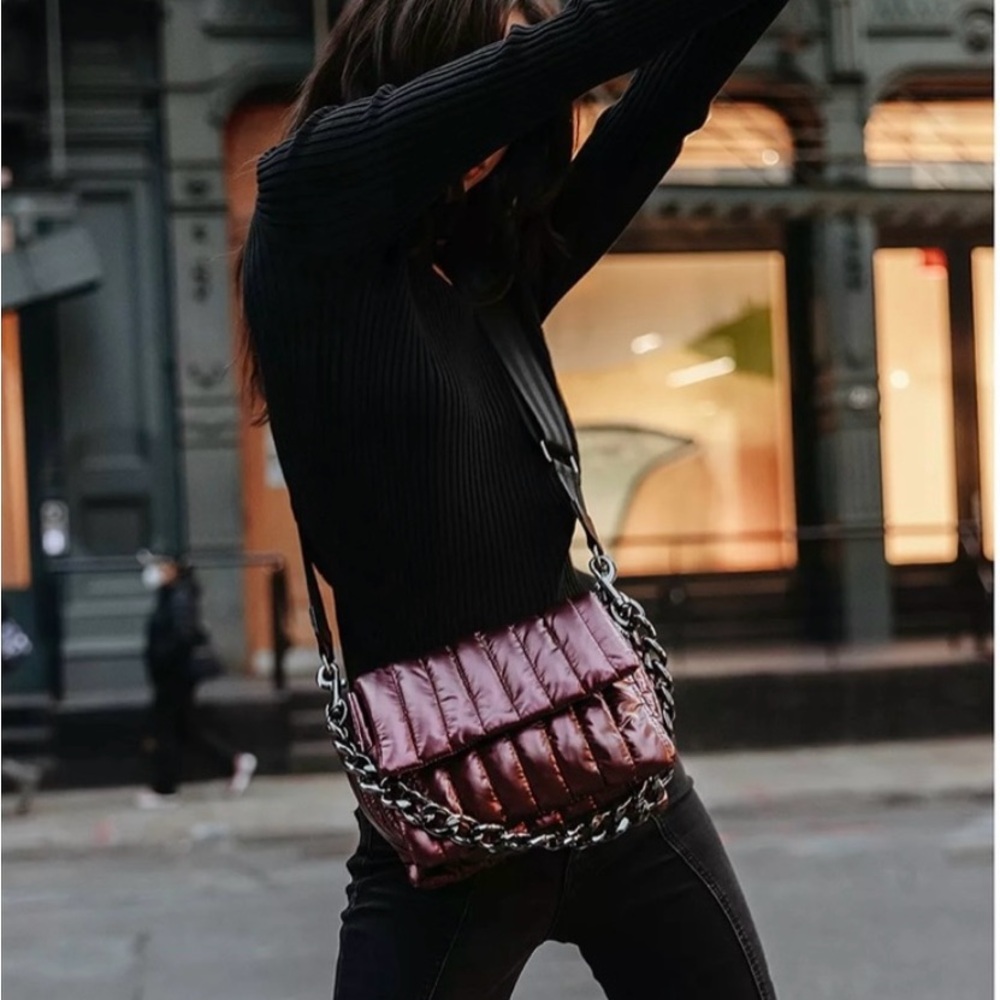 Think Roylin Bar Bag Pearl Wine NWT